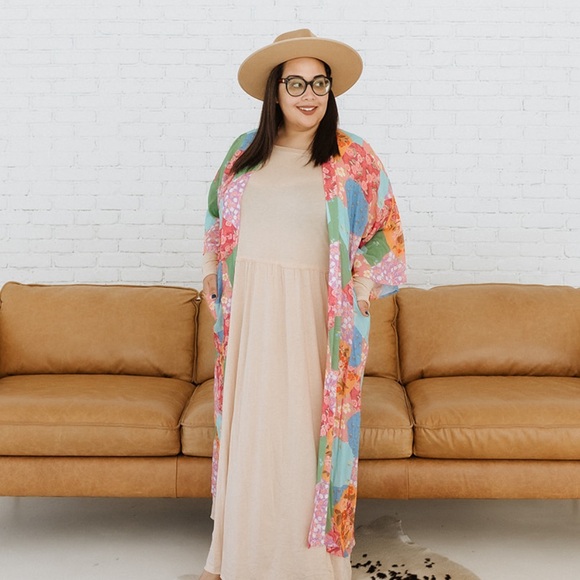 Spell Floral Multicolor Freda Patchwork Kimono Robe in Lolly - Picture 3 of 12